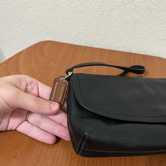 COACH Park Pebbled Black Leather Wristlet Brown Hangtag Travel Handbag Business - Picture 7 of 11